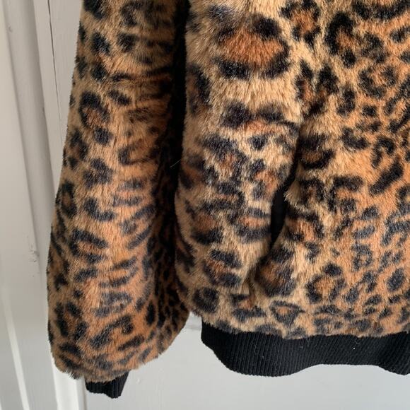 Apparis Ayesha Leopard-Print Faux Fur Bomber Jacket Coat - Picture 5 of 8